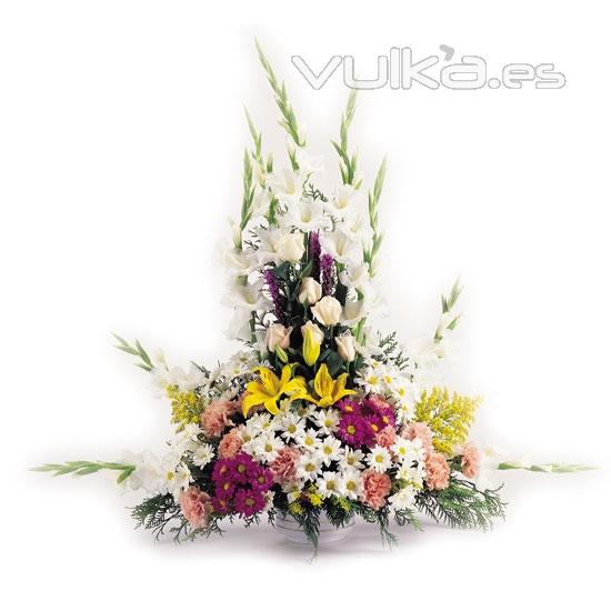 Arreglos funerarios. Flores para funerales. Corona de flores.