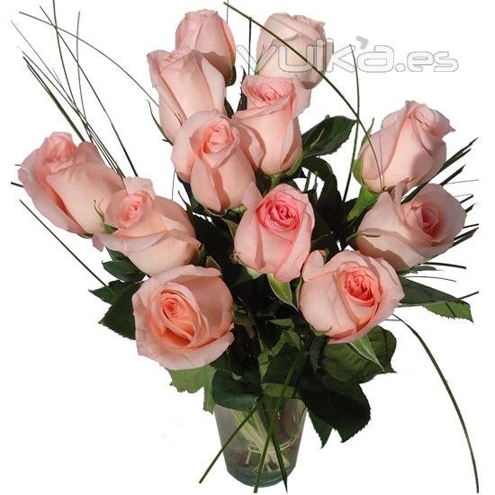 Regala rosas a domicilio. Ramo de Rosas rosas para enviar flores online.