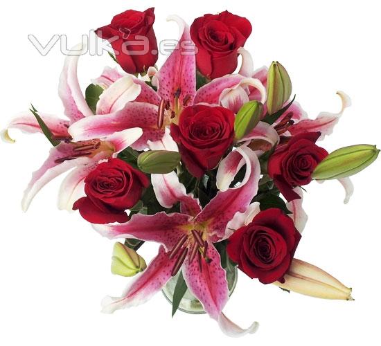 Ramo de rosas rojas y liuliums. Enviar y regalar flores a domicilio con la mejor floristera online.