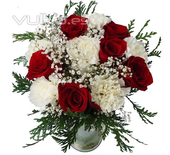 Bouquet de claveles y rosas. Enviar y regalar flores a domicilio con la mejor floristera online.