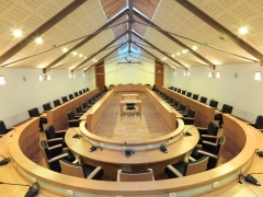 Sala de plenos y conferencias