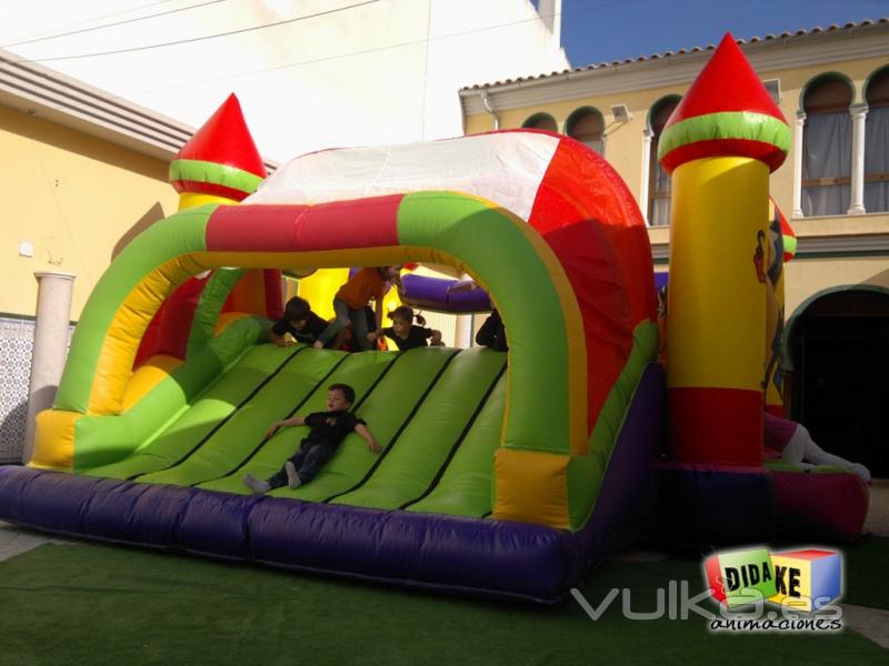 Hinchable Pirata  5 m. x 6,5 m. x 3,6 m.