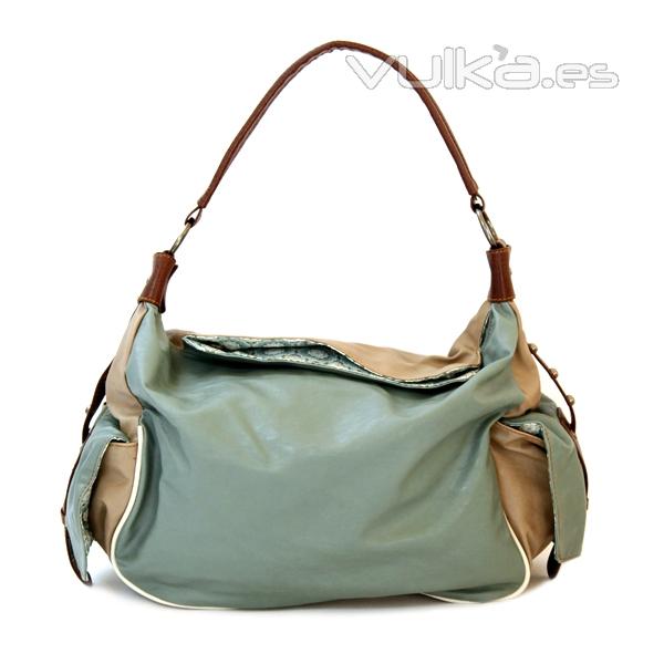 Bolso bicolor por slo 42,60 EUR.