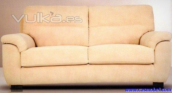 Modelo Peru. Disponible en sofas 3+2, sofa 3 plazas, sofa 2 plazas y butaca. Disponible en toda la g