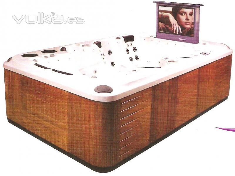 Spa Mdo: Fushia, 7 plazas. Dimensiones: 3800 x 2200 x 940 mm. TV  32