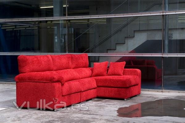 3plz+chaise con arcon. asientos deslizantes colores a elegir. 699 EUR