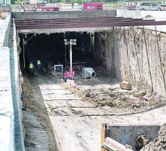Tunel subterrano en manuel siurot (sevilla)
