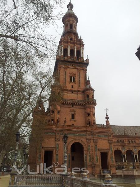 Recalce de cimentacin de torre en Plaza de Espaa (Sevilla)