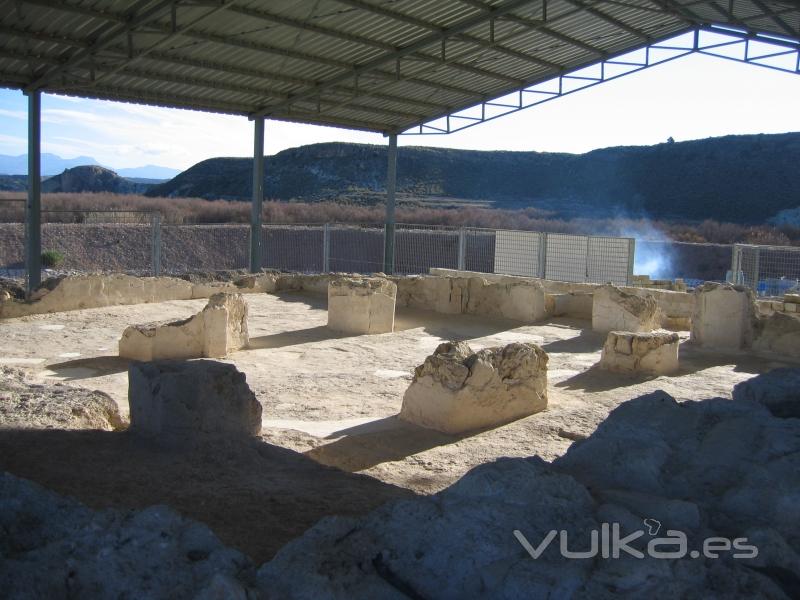 Mezquita de la alqueria del Cortijo del Centeno, Excavaciones en el Paraje de Puentes, Lorca (Murcia