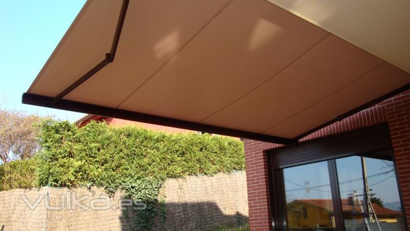 TOLDO MODELO CASABOX