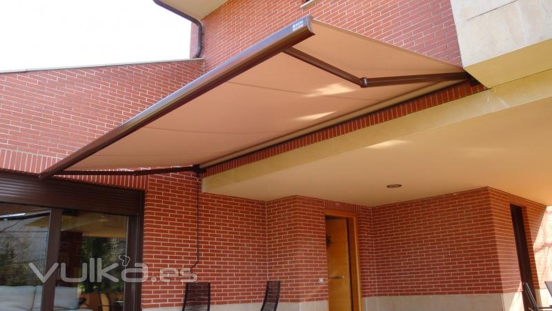 TOLDO MODELO CASABOX