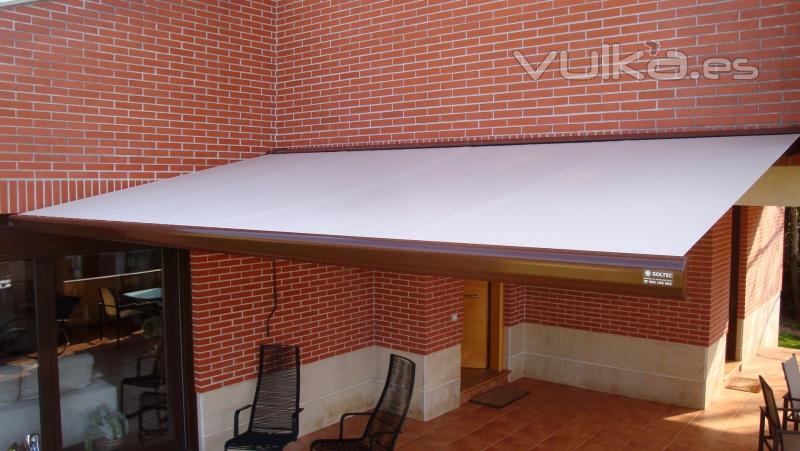 TOLDO MODELO CASABOX