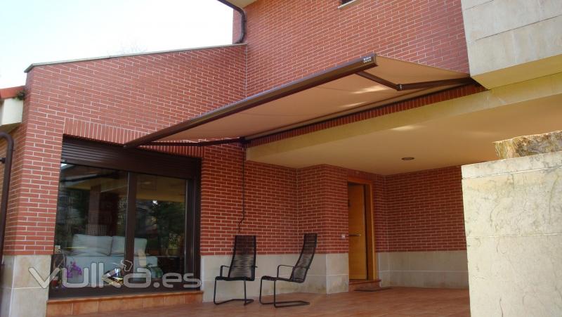 TOLDO MODELO CASABOX