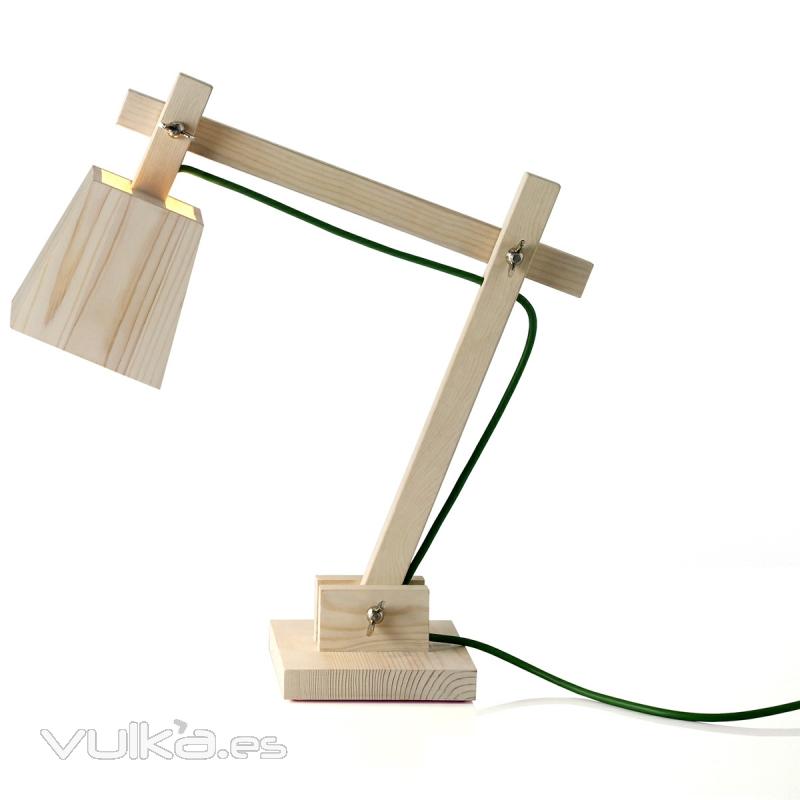 lámpara de madera