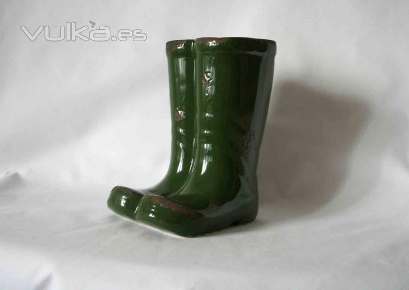 Botas Jarrón de cerámica. Altura: 18 cm