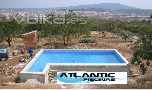 www.piscinapoliester.es  piscina de hormigón