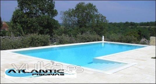 www.piscinapoliester.es piscina de hormign con gresite