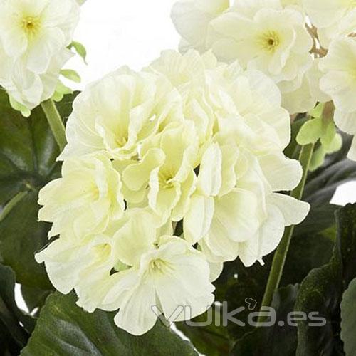 Plantas artificiales con flores. Planta geranio artificial blanco en lallimona.com (detalle 2)