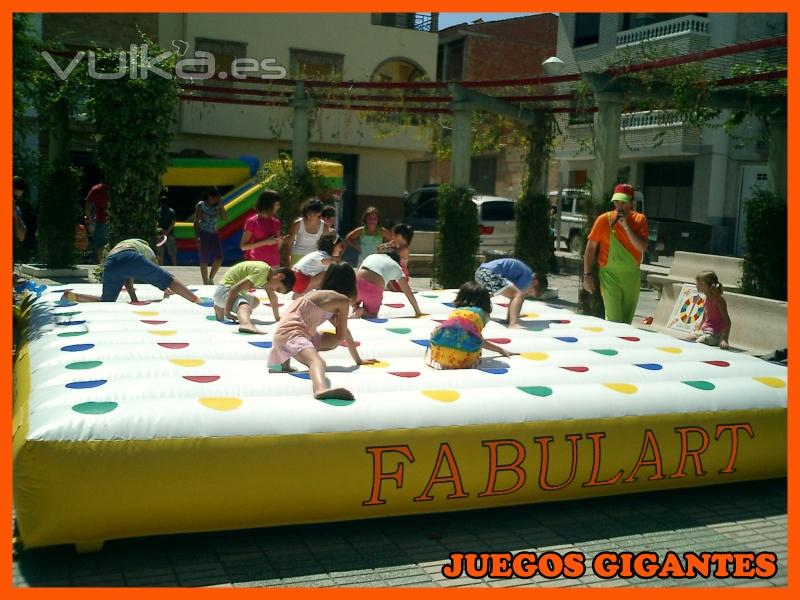 JUEGOS GIGANTES HINCHABLES