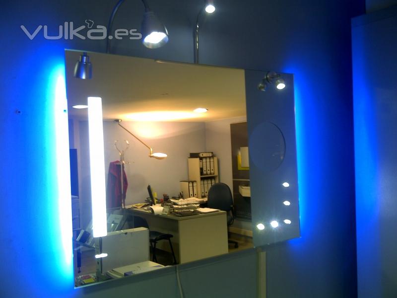 espejo  con leds, ilumine su rostro y vease perfectamente