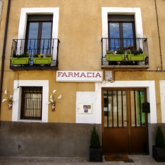 Fachada de la farmacia
