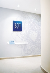 Bjt comunicacion foto interior estudio