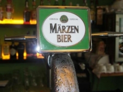 La mitica cerveza valenciana marzenbier turia ya en nuestro local
