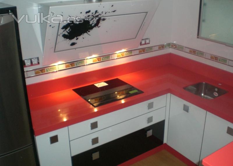 Cocina de formica blanca/negra