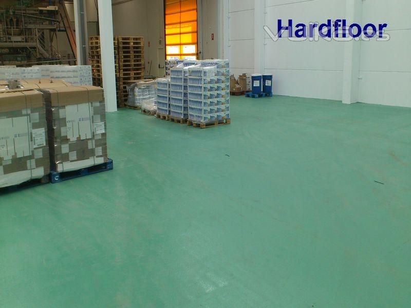pavimento epoxi antideslizante en almacén