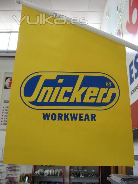 Banderola de nuestra marca Snickers de proteccin laboral