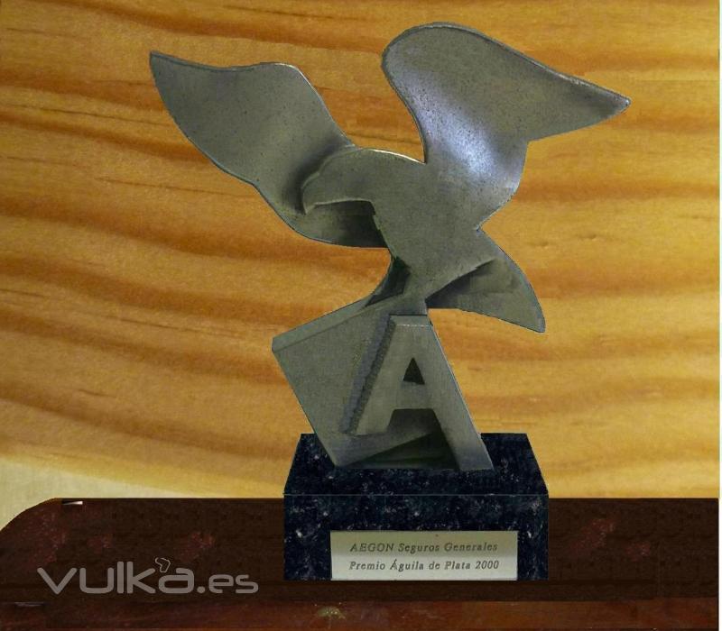 QUIRINO & BROKERS - Premio Aguila ganado como mejor productor de Seguros de Empresas en AEGON  S. A.
