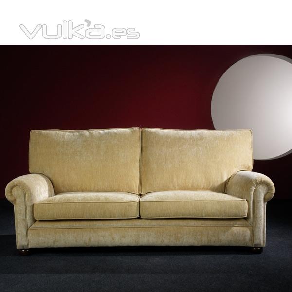 Sofa 3 plazas en tela a elegir.