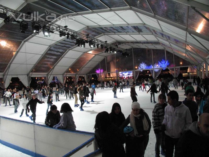 Pista de hielo N-ICE en Plaza Catalunya de 1.200m2!!!