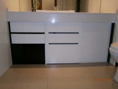 Mueble laca brillo