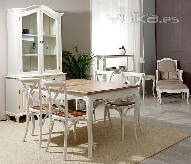 Ambiente Comedor Pars Vintage Blanco Lacado Decapado y Tapa Natural. Madera Tropical.