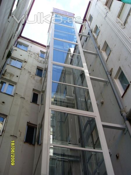 Instalacion de ascensor -SJ arquitectos-