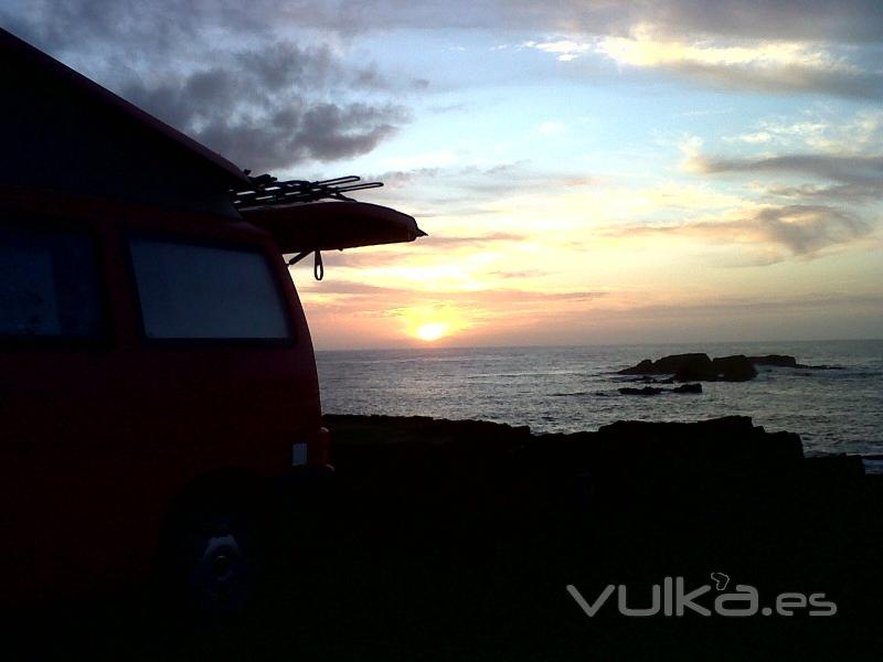 Viajaenfurgo, Alquiler de furgonetas camper equipadas para camping y autocaravanas en Asturias