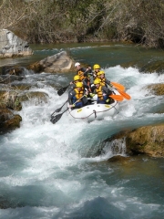 Rafting de aguas bravas en montanejos castellon