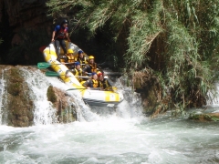 Rafting de aguas bravas en montanejos castellon