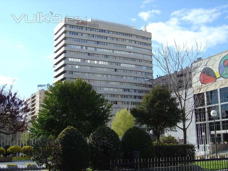 Ayuda Empresarial -Edificio Eurocentro