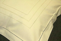 Cojin para cama ,de algodon , y con vainicas