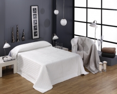 Manta de pelo ,sintetico ,tacto suave , para cama o sofa con opcion ,de cojin a juego