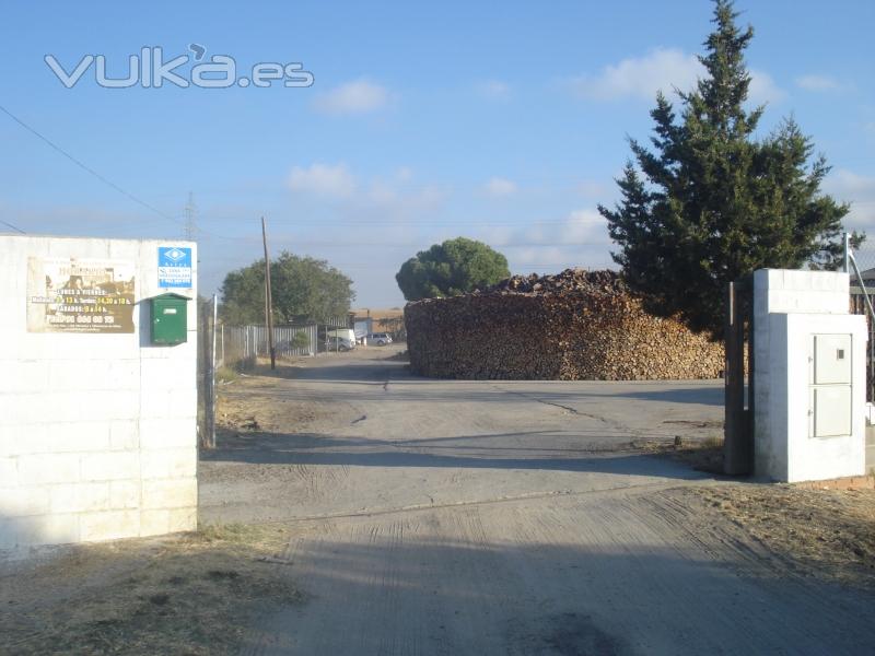 venta directa en El Almacen de Gil.Carbones ,leñas,pellets,briquetas..