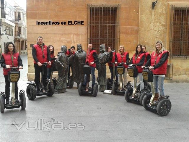 Grupo incentivos en segways por la Ciudad de Elche