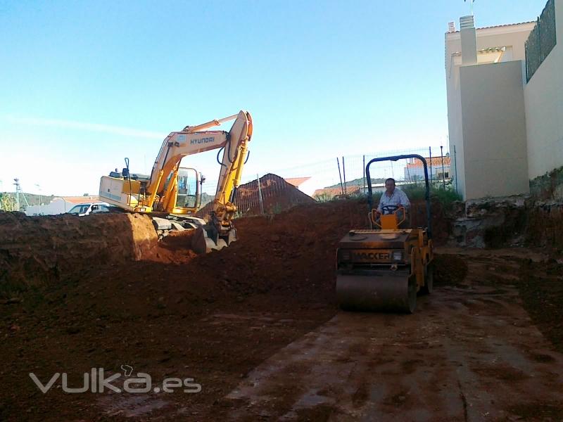 HORMIFREX, EXCAVACIONES EN FREGENAL DE LA SIERRA