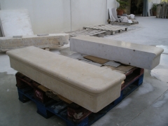 Escalones macizos moldurados