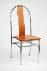 Silla mod. s-20. asiento y respaldo en madera. cromado.