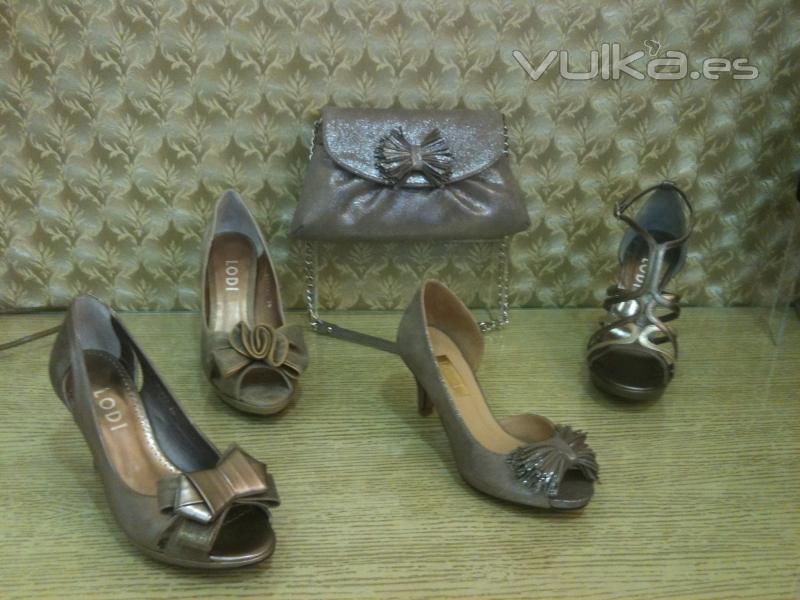 ZAPATOS Y BOLSOS DE FIESTA LODI-TRAINER CRAZY & TEJANOS BRIZ