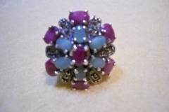 Anillo plata con rubíes y esmeraldas