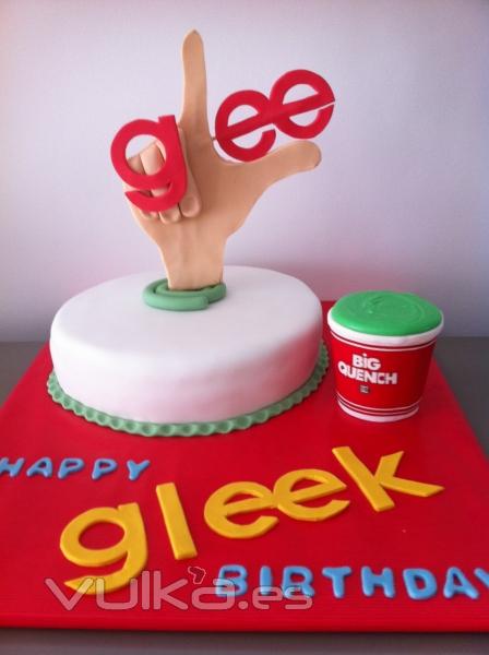Tarta personalizada de la serie de TV Glee elaborada por The Cake Project en Madrid
